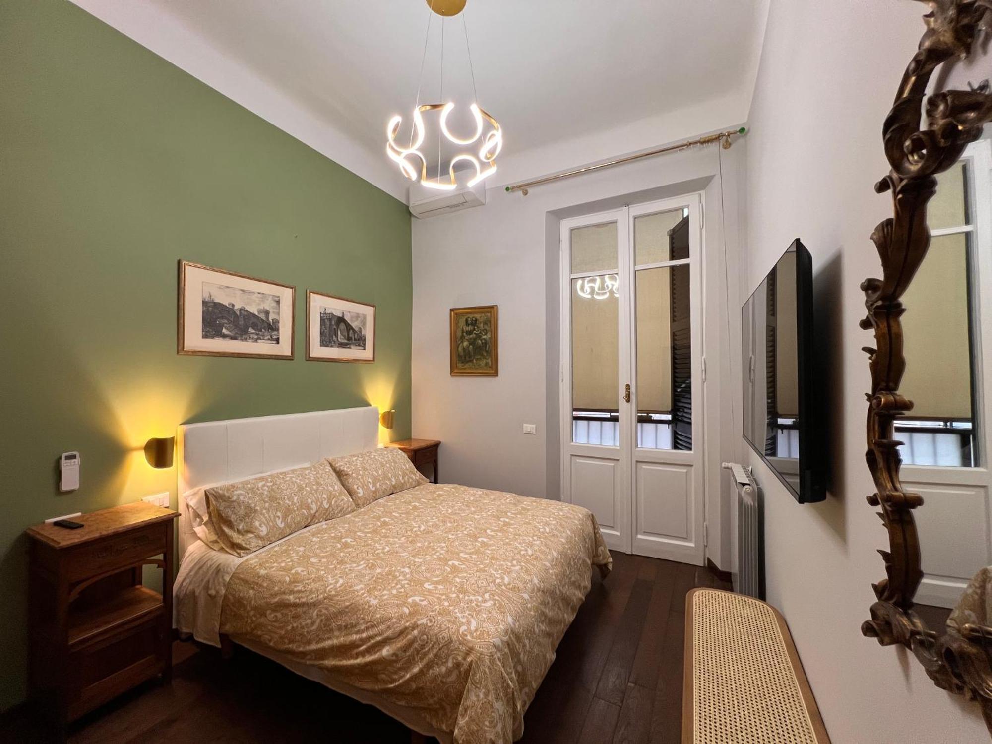 A Casa Di Lu, Al Colosseo - Guest House Рим Экстерьер фото